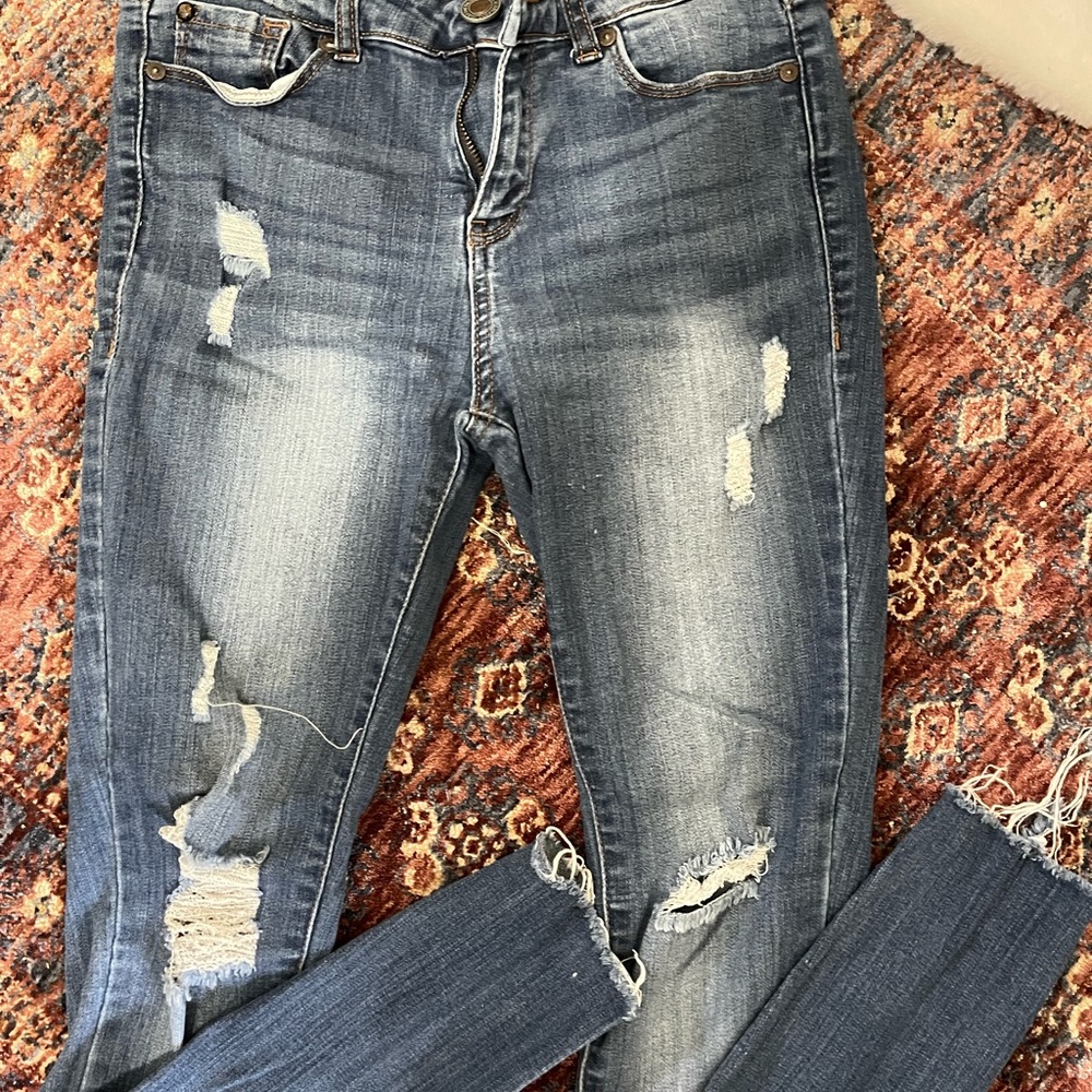 Blue ripped jeggings